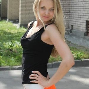 АННА МАЛИНОВСКАЯ, 34 года